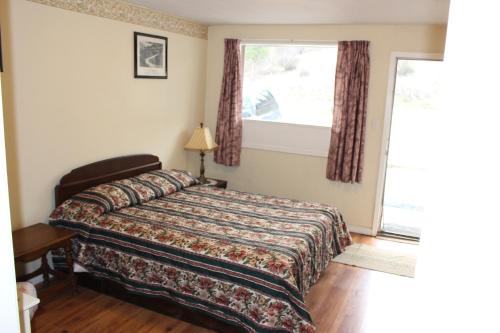 The Victorian Motel & RV Park