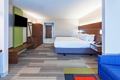 Holiday Inn Express & Suites Tulsa West - Sand Springs, an IHG Hotel