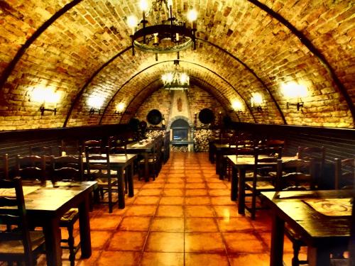 Pub/Lounge, U svateho Urbana in Mikulov