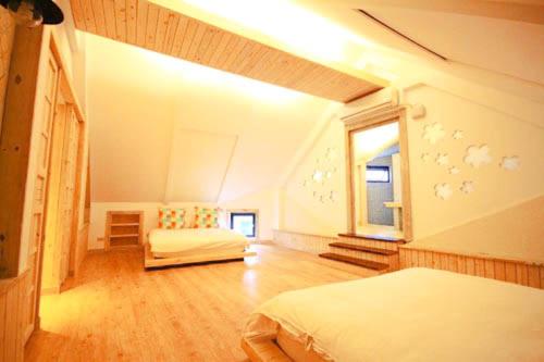 Fanlin House Fanlin House is perfectly located for both business and leisure guests in Hualien. Featuring a satisfying list of amenities, guests will find their stay at the property a comfortable one. Service-mind