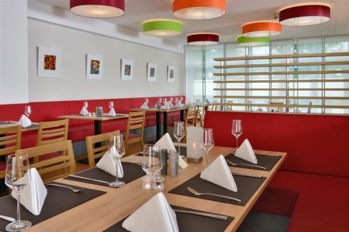 Restorāns, Aribo Hotel in Erbendorf