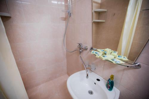 Narton Guest House - image 6