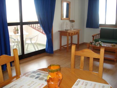 Fenix Apartamentos - image 3