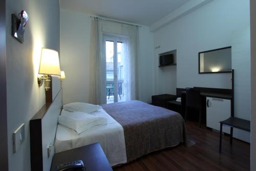 Lux Hotel Durante - image 10