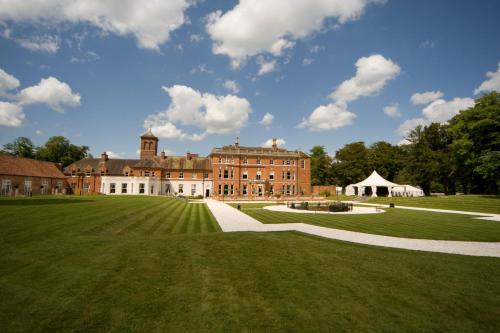 Oakley Hall Hotel - image 13