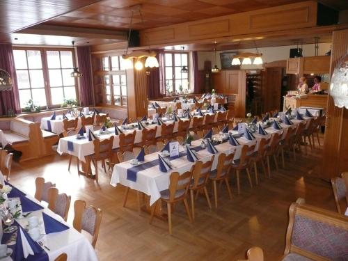 Restaurant, Hotel-Gasthof Zum Oberen Wirt in March