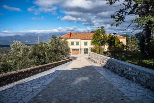  La Balzata degli Ulivi Country House, Pension in Postiglione bei Sicignano degli Alburni