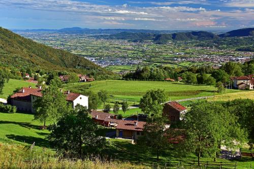  Il Maggiociondolo Agriturismo, Schio bei Camporovere