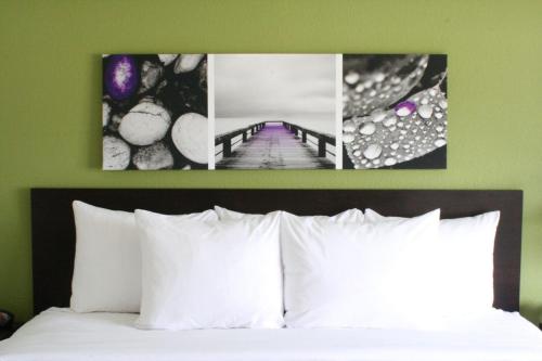 . Sleep Inn & Suites Galion