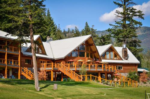 . Tyax Lodge & Heliskiing