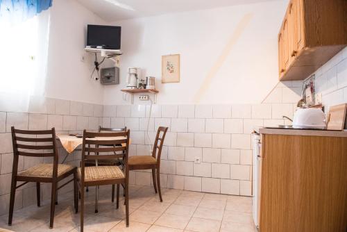 Apartments Ljubica, Rogoznica (photo 5)
