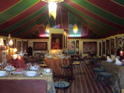 Ételek és italok, Apartamentos la Jayma del Arte in Colungo