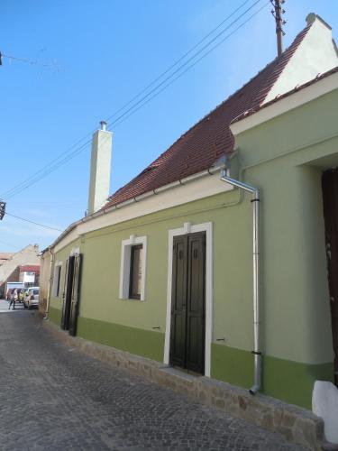 Grün Haus Studio
