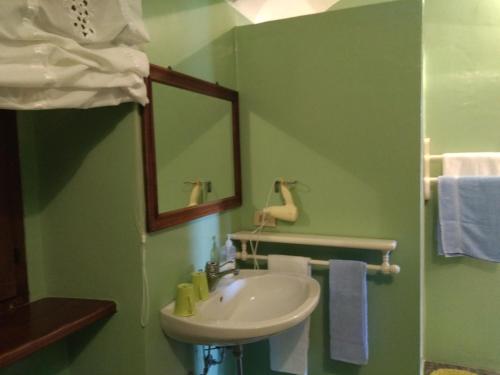 Il Glicine – Zimone, NY