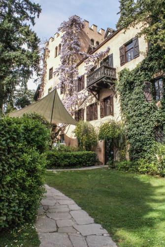 Schloss-Castel Pienzenau - Guestrooms & Apartments - B&B-Hotel & Restaurant