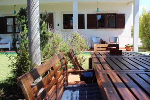  Santa Cruz Beach House in Areias
