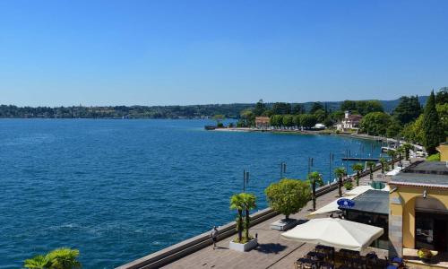 Hotel Du Lac Set in a prime location of Gardone Riviera, Hotel Du Lac puts everything the city has to offer just outside your doorstep. The hotel offers a high standard of service and amenities to suit the individ