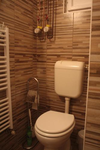 Ó-Újlak Apartman - image 14