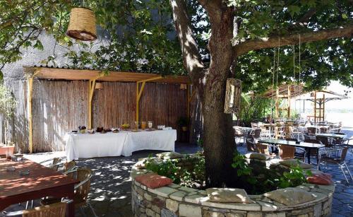 Hotel Διεθνές (Hotel Διεθνες) in ซาคาโร (อิเลีย)