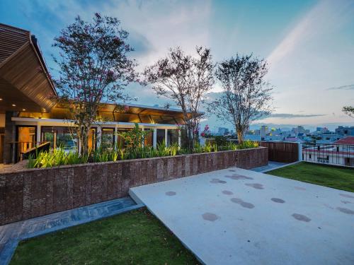 room detail thumbnail 1