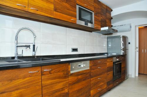 Beachfront Villa Perast - image 4