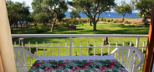 Jimmy's Sea View Studios 2