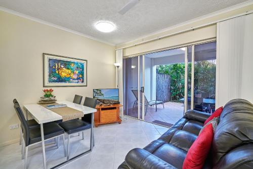 One-Bedroom Apartment with Kitchenette room in North Cove Waterfront Suites