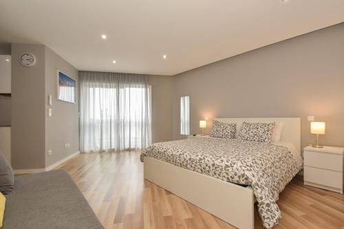  Oporto Bernardes Studios - Heroísmo in Porto