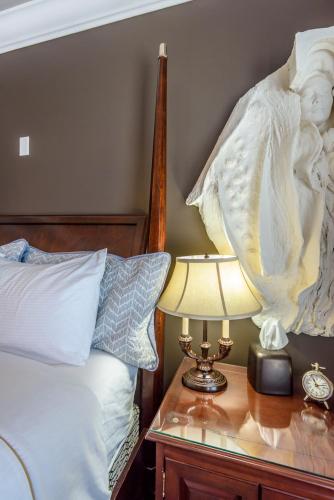 Brookside Inn Boutique Hotel