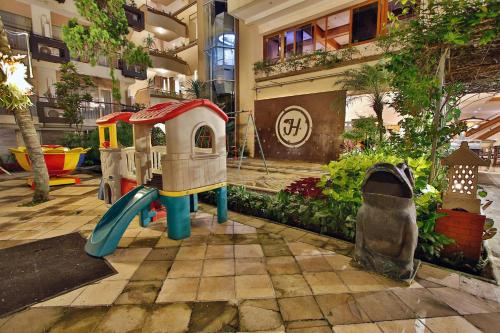 Játszótér, The Jayakarta Suites Bandung in Dago