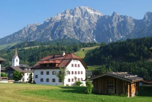 Ansitz Wirtsgut - Familienappartements in den Bergen in Leogang, Österreich