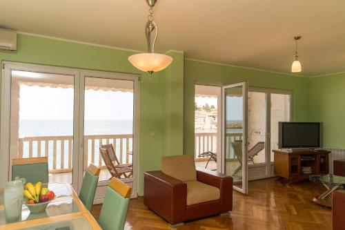 Saint Stefan Apartments - main image