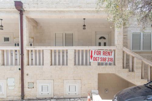 Saint Stefan Apartments - image 3