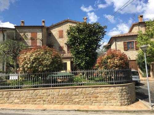  Appartamenti e Camere Il Poggio di D'Angeli Lidia, Pension in Auditore bei Monte Licciano