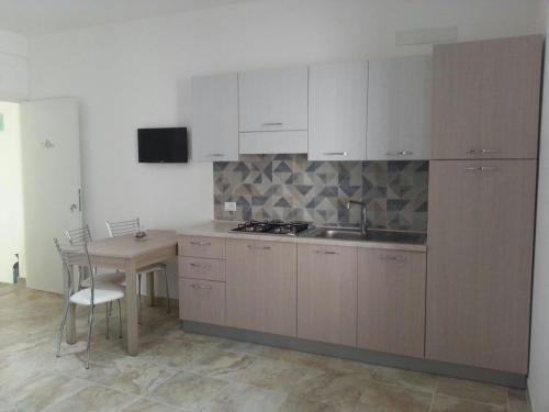 Studio Apartment image 7