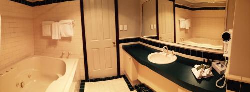 Bathroom, Margaret River Resort in Margaret River
