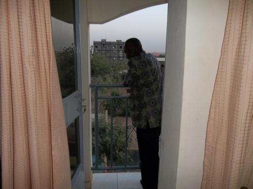 Deluxe Double or Twin Room with Balcony image 3