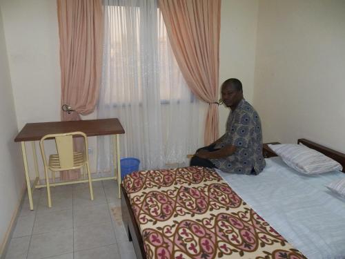 Deluxe Single Room image 7