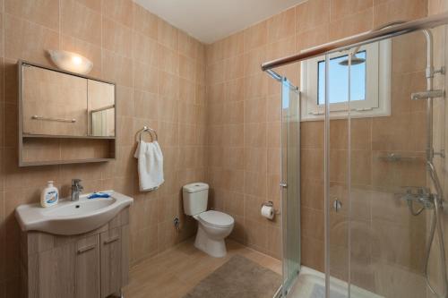 Gennadi Serenity House- beachfront villa with pool - image 3