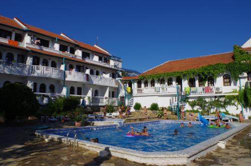 Hotel Gamartata - main image