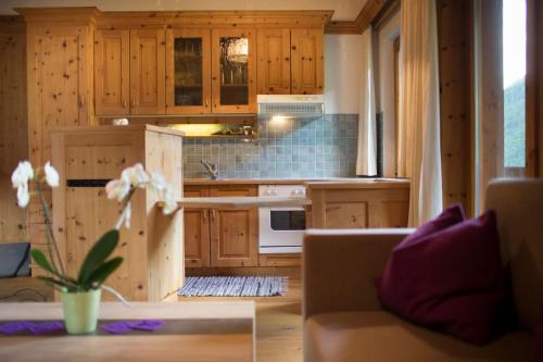 keuken, Alfonsstuberl - Ferienwohnungen & Restaurant in Innervillgraten