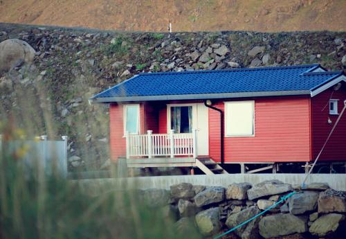 Cottage with Sea View