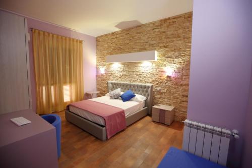 Deluxe Double Room with Extra Bed room in Charme Rooms
