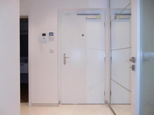 Apartment image 5