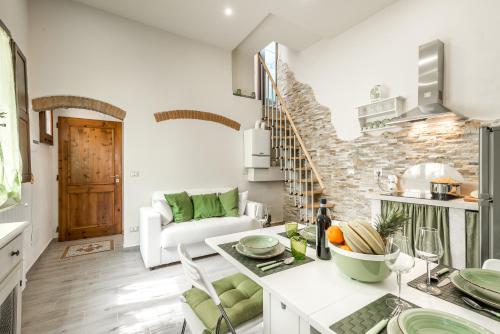 Dreamy Guelfa by Mmega, Florencia