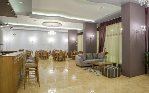 Hotel Anna - image 5