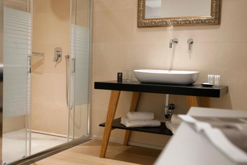 Athenaeum Grand Hotel - image 8