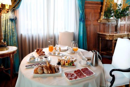 Ételek és italok, Hotel Castillo de Arteaga in Gautegiz De Arteaga