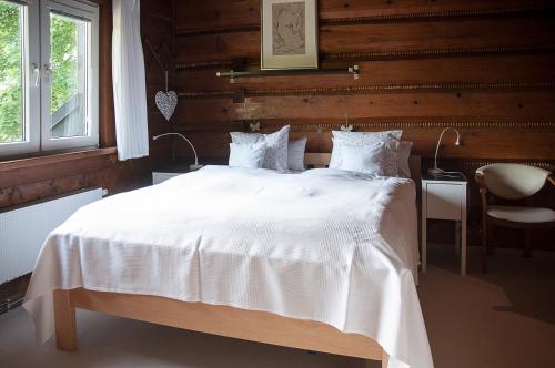 Double Room image 2