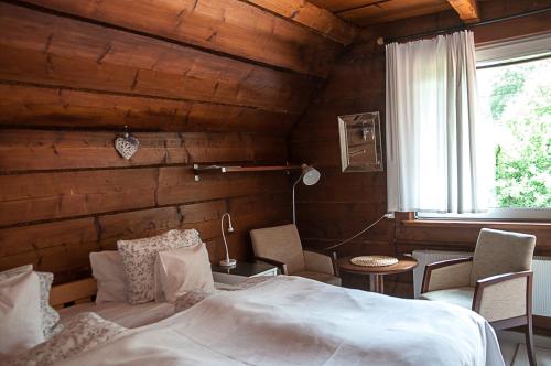 Quadruple Room image 1